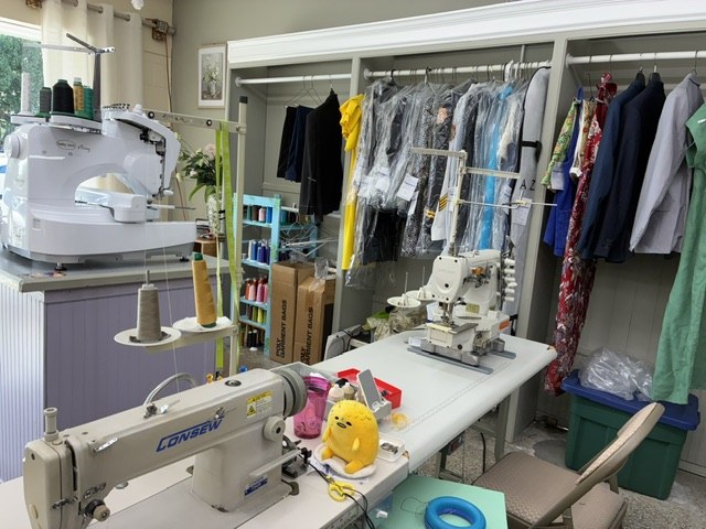 Kim's Alterations — detail